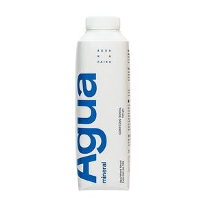 Água mineral água na caixa sem gás 500ml