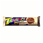 Biscoito Recheio Chocolate Branco e Preto Trakinas Meio a Meio Pacote 126g