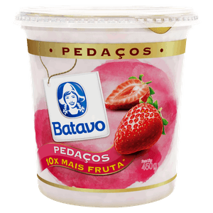 Iogurte Integral Morango Batavo Pedaços Pote 450g