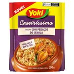 Farofa-de-Mandioca-com-Pedacos-de-Cebola-Crocante-Yoki-Caseirissima-Pacote-200g